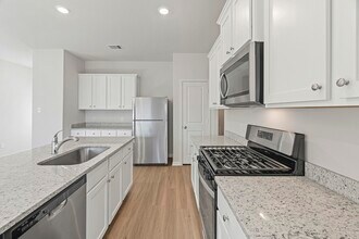 1115 Moonlight Trce Dr in Beasley, TX - Building Photo - Building Photo