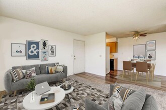 Cambridge Gardens in Rancho Cordova, CA - Building Photo - Building Photo