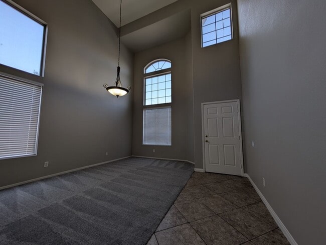 2773 Echo Springs St in Las Vegas, NV - Building Photo - Building Photo