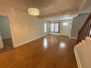 15036 W Russell Rd in Zion, IL - Building Photo - Building Photo