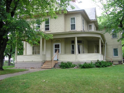 1524 Grandview Blvd in Sioux City, IA - Foto de edificio