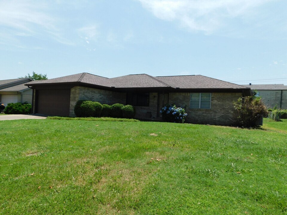 2900 Kendall Ave in Fort Smith, AR - Building Photo