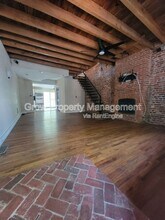 1019 S 10th St in Philadelphia, PA - Building Photo - Building Photo