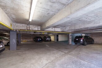 Adeline Apartments in Berkeley, CA - Building Photo - Interior Photo