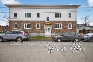 378 Grand St in Roselle, NJ - Building Photo