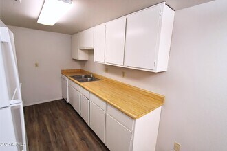 544 W 9th St in Mesa, AZ - Building Photo - Building Photo