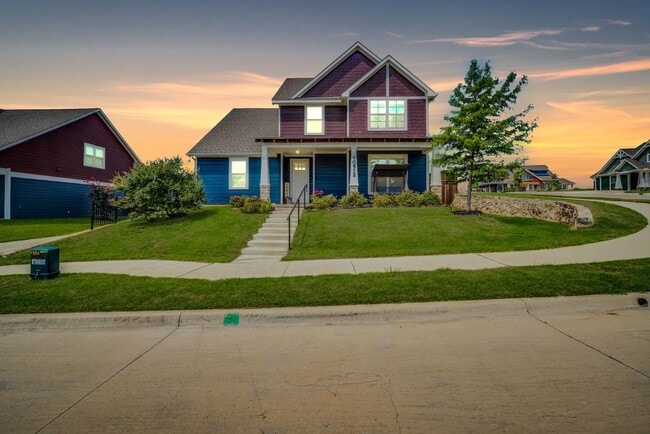 property at 10912 Rochelle Ct