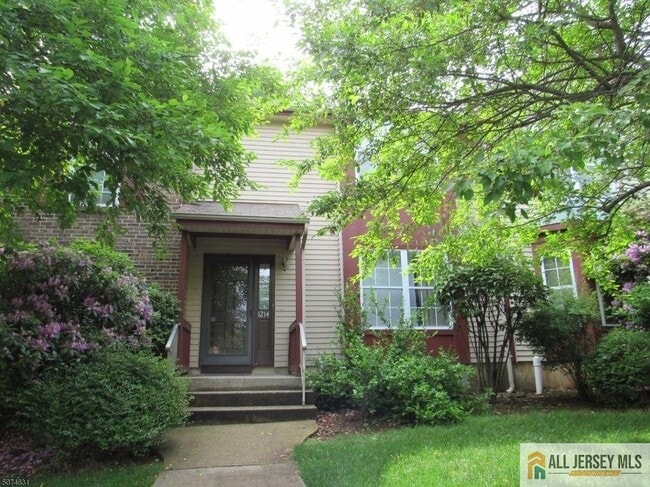 property at 1214 Holly Ct