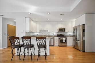 2533 N Halsted St in Chicago, IL - Building Photo - Building Photo