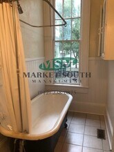 308 E Waldburg St in Savannah, GA - Building Photo - Building Photo