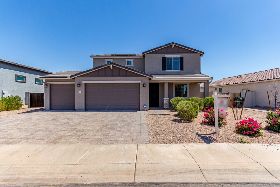 2071 E Piedmont Pl in Casa Grande, AZ - Building Photo