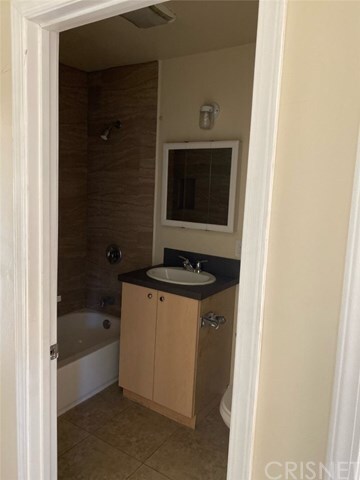 6735 Elmer Ave-Unit -Tenant in Los Angeles, CA - Building Photo - Building Photo