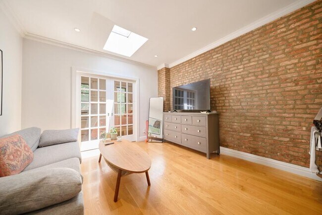 property at 321 E 78th St
