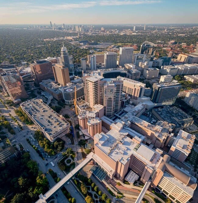 property at 1505 Rosewood St