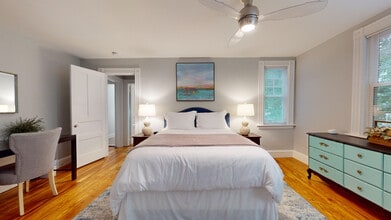 16 Linder Ter, Unit 2 in Newton, MA - Building Photo - Building Photo