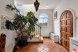 334 Crane Blvd in Los Angeles, CA - Building Photo - Building Photo