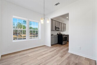 2332 Cedar Pl Dr in Conroe, TX - Foto de edificio - Building Photo