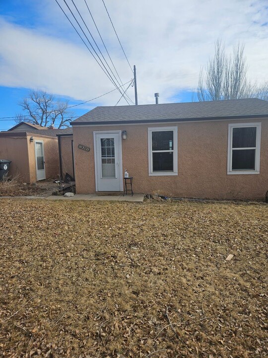 3939 1/2 Sunset Dr in Rapid City, SD - Building Photo