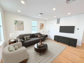 14 Murray Ct in Boston, MA - Foto de edificio - Building Photo
