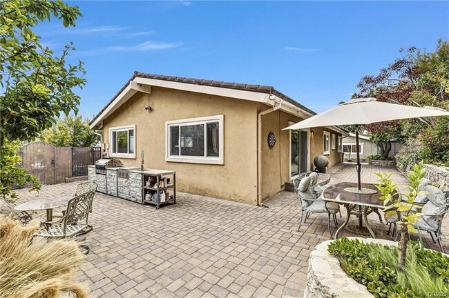 1378 Terrace Way in Laguna Beach, CA - Building Photo - Building Photo