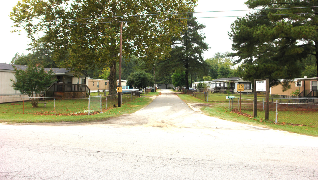 100 Barr Cir in Lexington, SC - Foto de edificio
