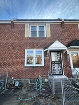 228 Weymouth Rd in Darby, PA - Building Photo