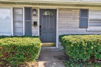 1994 Brynell Dr in Lexington, KY - Building Photo - Building Photo