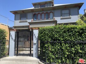 1032 S Burlington Ave in Los Angeles, CA - Building Photo