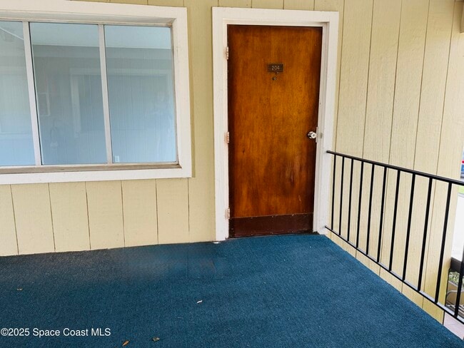 4304 London Town Rd in Titusville, FL - Building Photo - Building Photo
