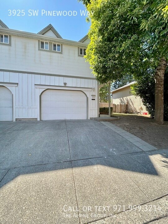 3925 SW Pinewood Way in Beaverton, OR - Building Photo