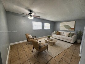 4061 N Dixie Hwy in Oakland Park, FL - Building Photo