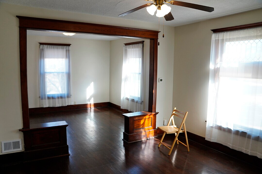 1045 Rose St in Lincoln, NE - Building Photo