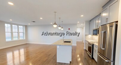 434 McGrath Hwy in Somerville, MA - Foto de edificio - Building Photo