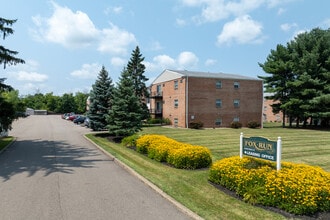 Fox Run Apartments in Austintown, OH - Foto de edificio - Building Photo
