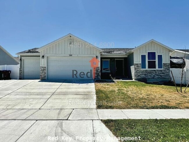 property at 789 Colony Dr