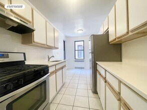 108/50 71st Ave in Queens, NY - Foto de edificio - Building Photo