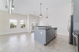1011 Studemont St in Houston, TX - Building Photo - Building Photo