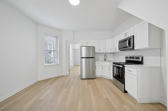 6340 Reedland St in Philadelphia, PA - Building Photo - Building Photo