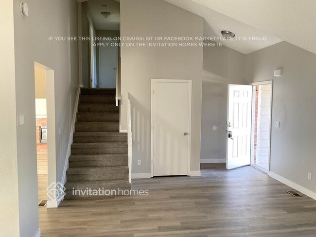 19030 E Chaffee Pl in Denver, CO - Building Photo - Building Photo