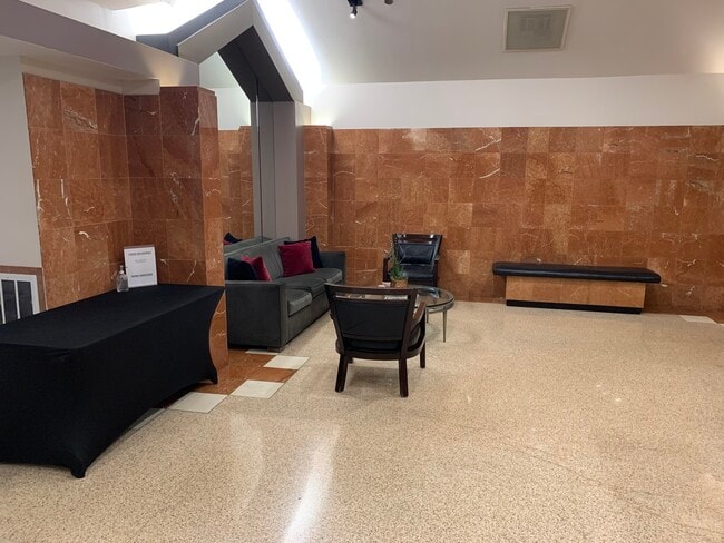 1212 N La Salle Dr in Chicago, IL - Building Photo - Building Photo