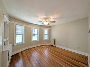 79 Conwell Ave, Unit 1 in Somerville, MA - Building Photo - Building Photo