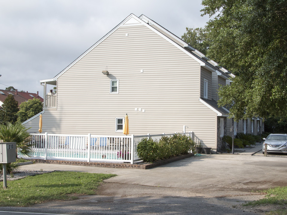 2004 Cassandra Ln in Myrtle Beach, SC - Building Photo