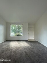 8121 Big River Dr in Reno, NV - Building Photo - Building Photo