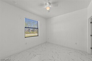 1940 Laverna Ave in Lehigh Acres, FL - Building Photo