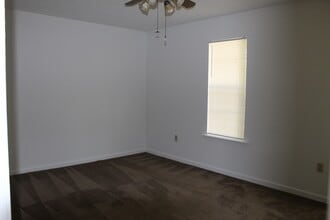 10911 Sullivan Rd in Baton Rouge, LA - Building Photo - Building Photo