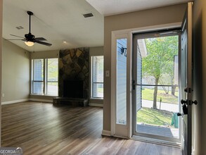 4906 Terrace Green Way in Stone Mountain, GA - Building Photo - Building Photo