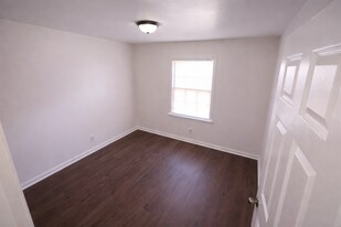 134 Kirkwood Cir in Warner Robins, GA - Building Photo