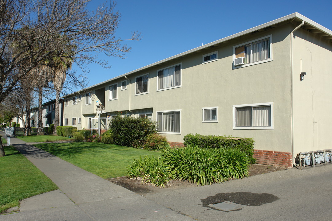 3131 Cadillac Dr in San Jose, CA - Foto de edificio