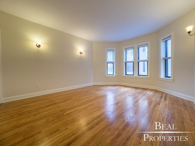 property at 4038 N Ashland Ave