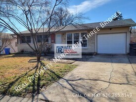 1420 Bobbinray Ave in Florissant, MO - Building Photo
